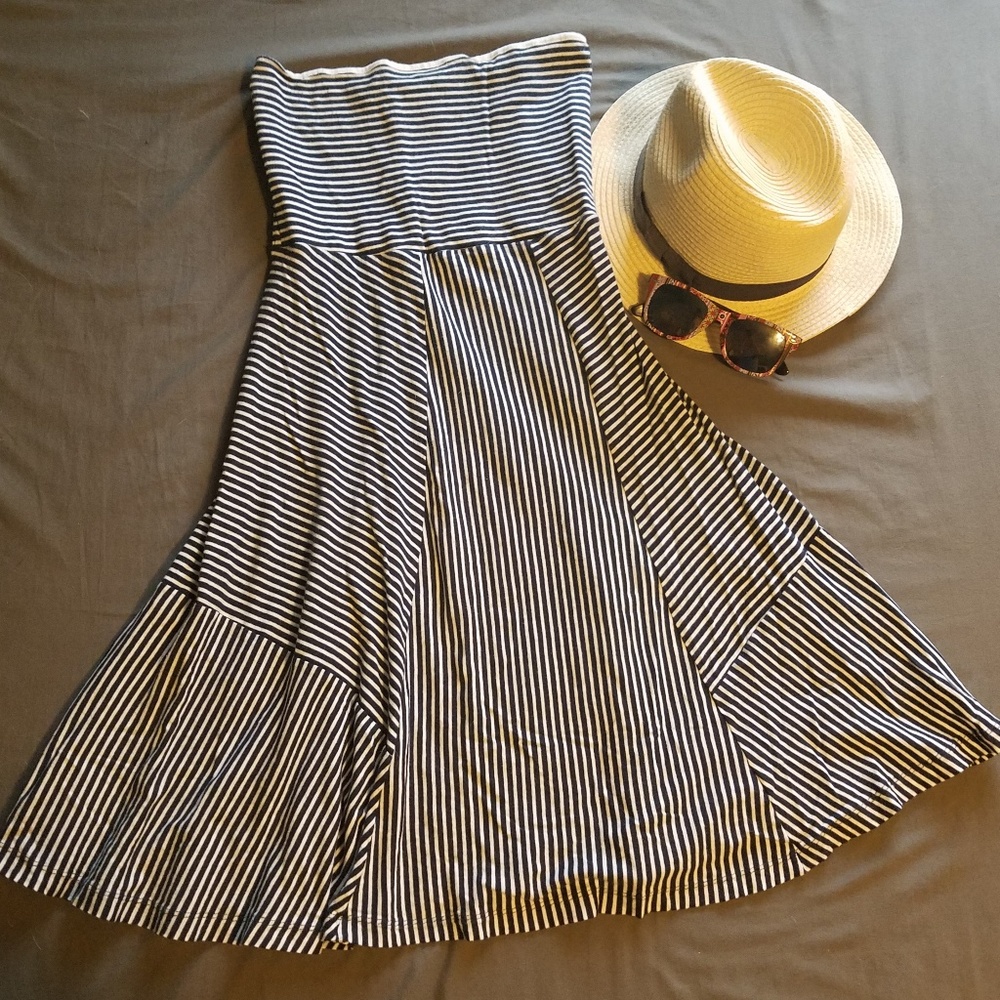 American Eagle Strappless Dress Navy White Stripes